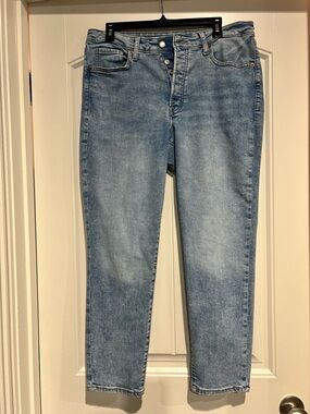 Old Navy High Rise OG Straight Jeans Size 12 Light Wash